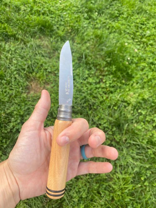 Coyote Folder